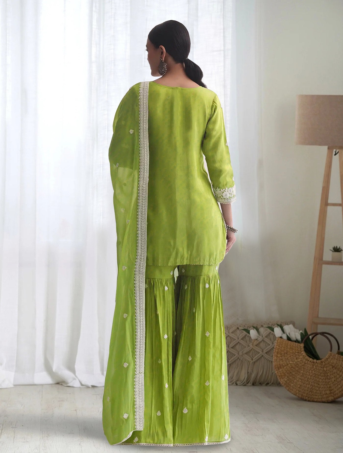 Pista Saiyaara Suit