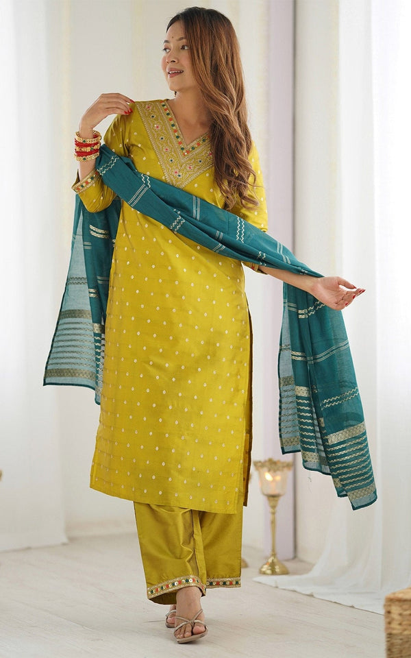 Kasturi kurta set